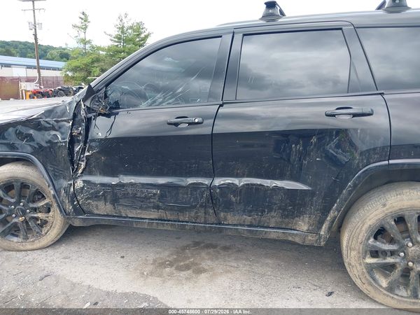 2021 JEEP GRAND CHEROKEE LAREDO X 4X4