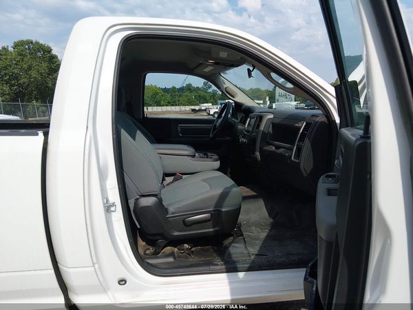 2019 RAM 1500 CLASSIC TRADESMAN  4X2 8' BOX