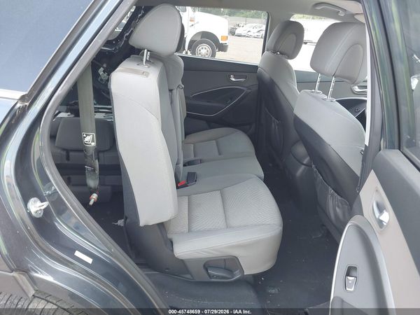 2017 HYUNDAI SANTA FE SE