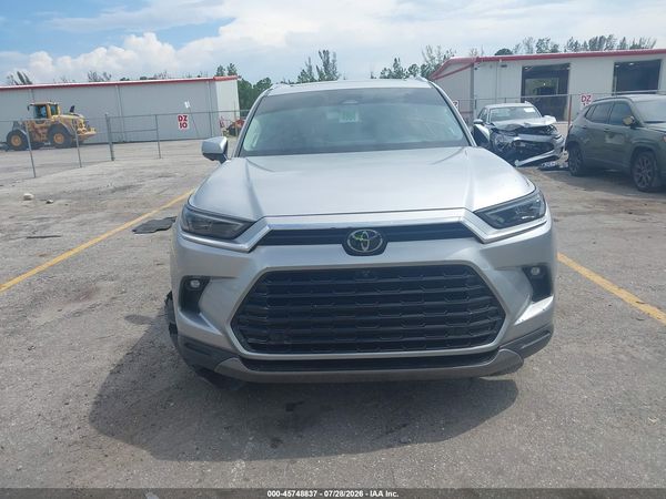 2024 TOYOTA GRAND HIGHLANDER PLATINUM