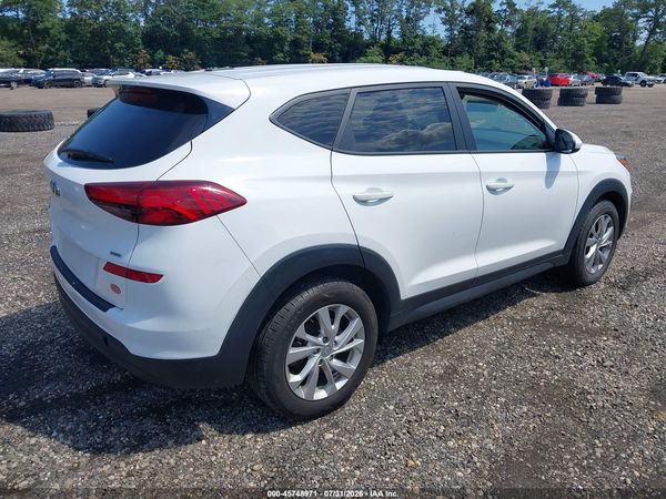 2020 HYUNDAI TUCSON SE