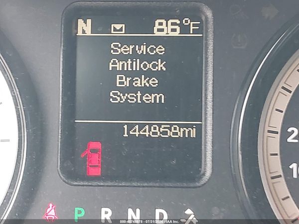2016 RAM 1500 SLT