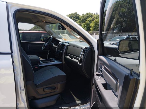 2023 RAM 1500 CLASSIC SLT  4X4 5'7 BOX