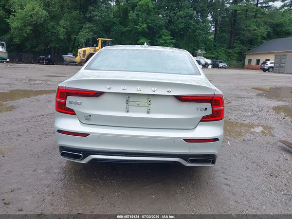 2021 VOLVO S60 T5 MOMENTUM