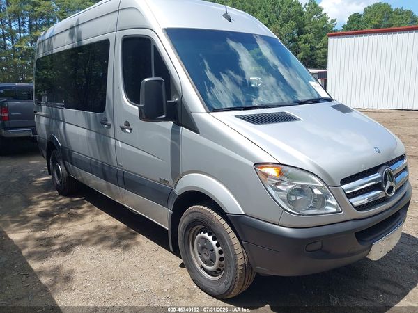 2013 MERCEDES-BENZ SPRINTER 2500 NORMAL ROOF