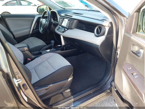 2017 TOYOTA RAV4 XLE
