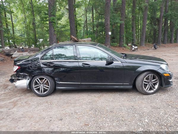 2013 MERCEDES-BENZ C 300 SPORT 4MATIC