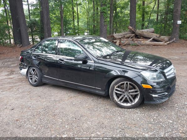 2013 MERCEDES-BENZ C 300 SPORT 4MATIC