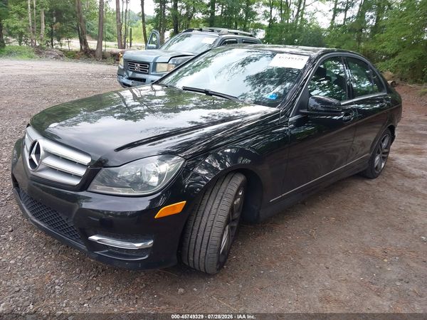 2013 MERCEDES-BENZ C 300 SPORT 4MATIC