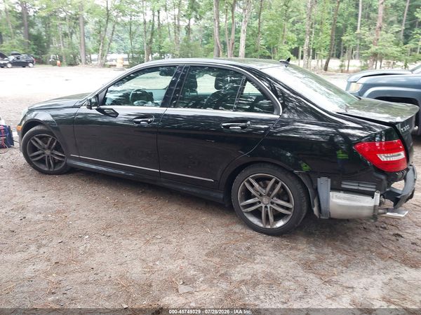 2013 MERCEDES-BENZ C 300 SPORT 4MATIC