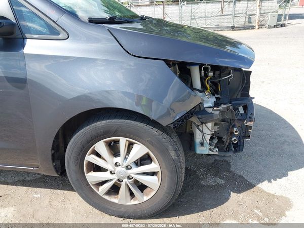 2016 KIA SEDONA LX