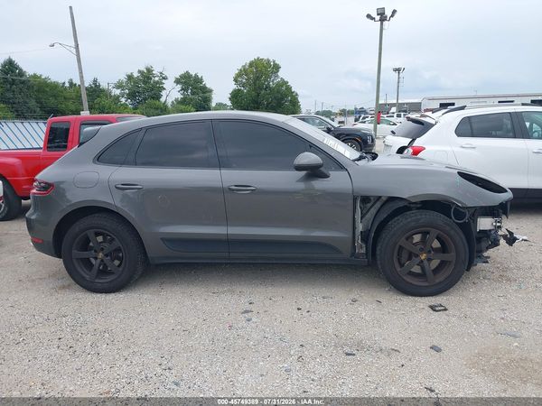 2018 PORSCHE MACAN
