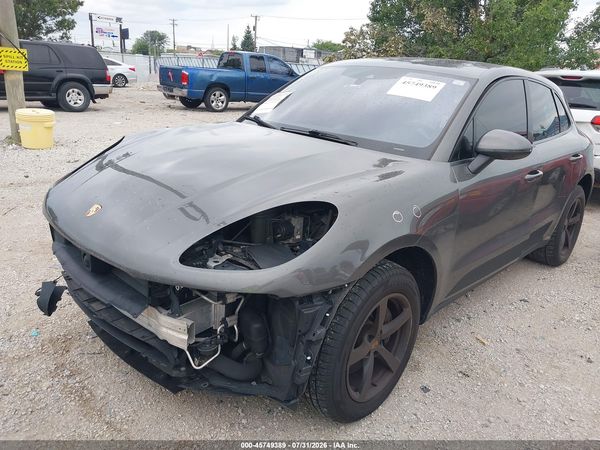 2018 PORSCHE MACAN