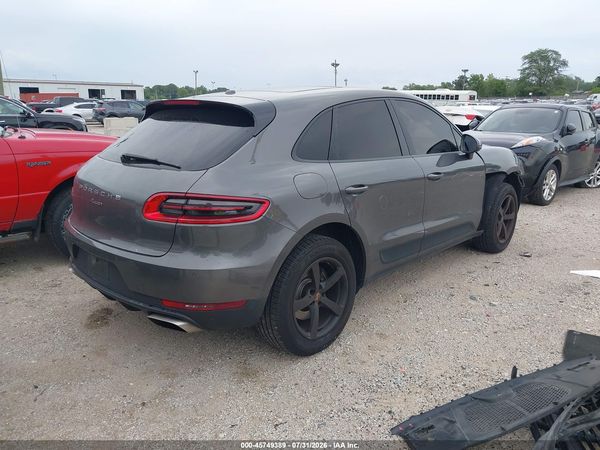 2018 PORSCHE MACAN