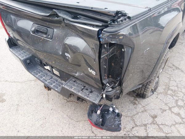 2019 TOYOTA TACOMA SR5 V6