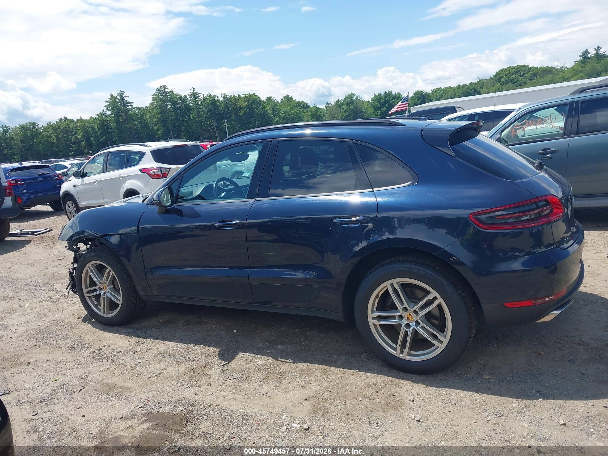 2017 PORSCHE MACAN