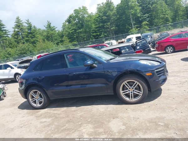 2017 PORSCHE MACAN