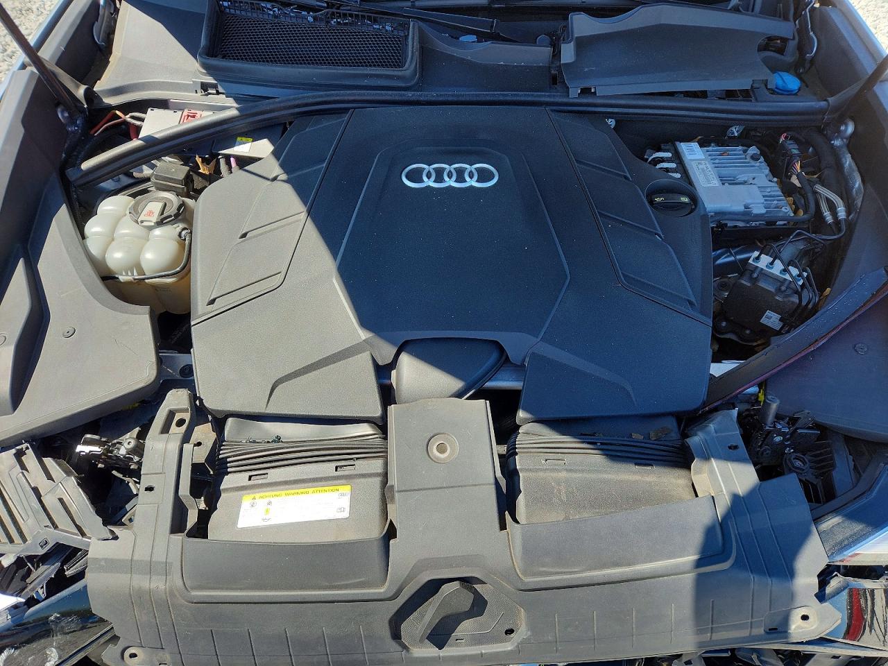 2019 AUDI Q8
