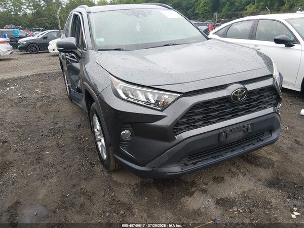 2019 TOYOTA RAV4 XLE