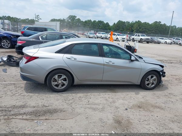 2022 HYUNDAI ELANTRA SE
