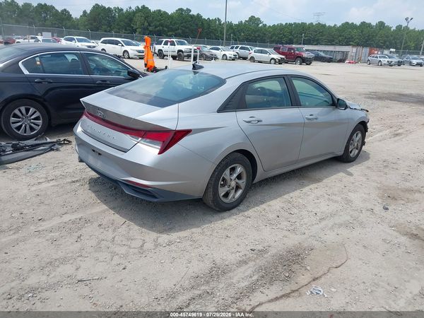 2022 HYUNDAI ELANTRA SE