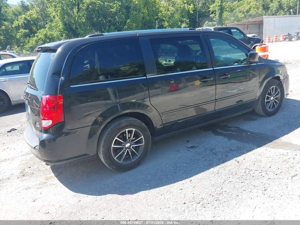 2017 DODGE GRAND CARAVAN SXT