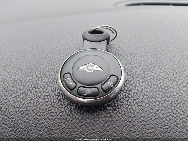 2012 MINI COOPER