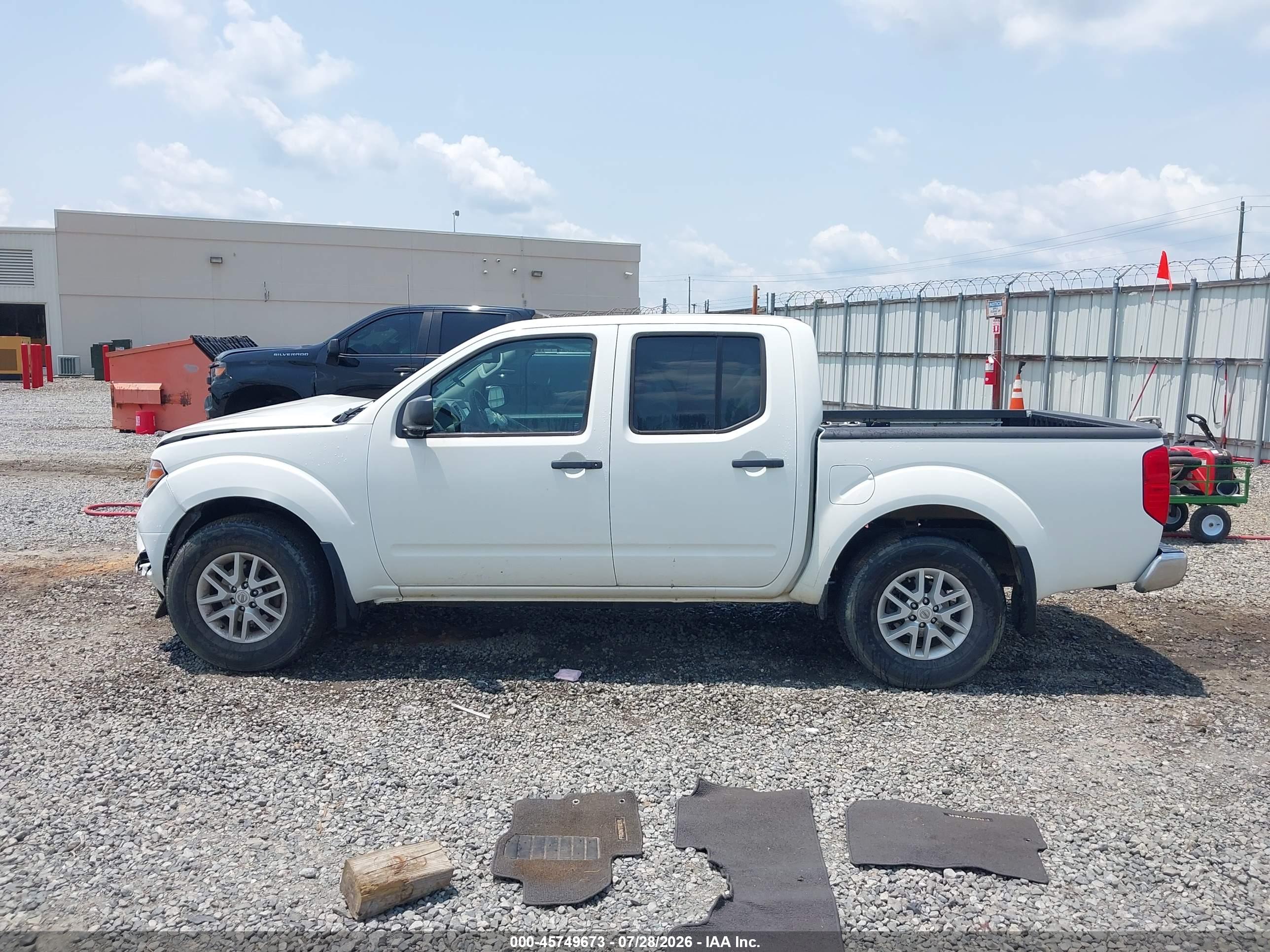 2021 NISSAN FRONTIER SV 4X4