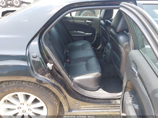 2012 CHRYSLER 300 LIMITED
