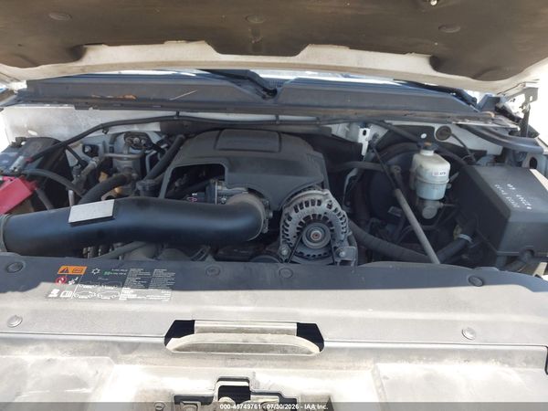 2014 CHEVROLET TAHOE LT — I10