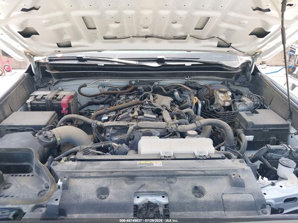 2025 TOYOTA TACOMA SR