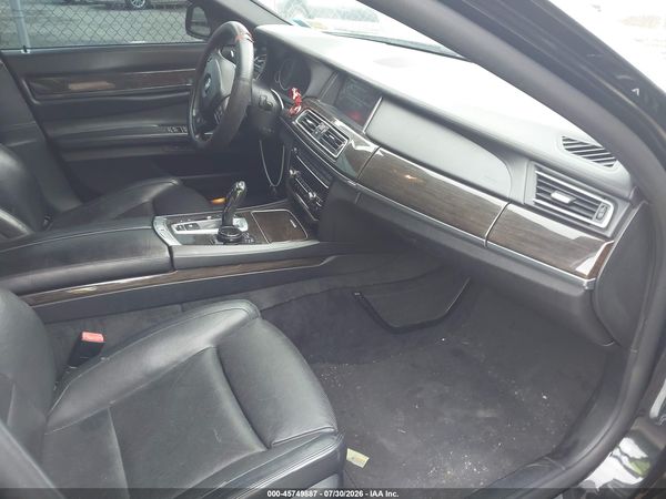 2014 BMW 750I XDRIVE