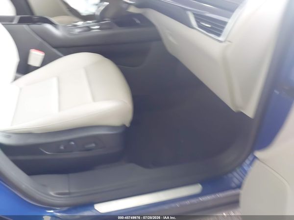 2023 CADILLAC XT4 FWD LUXURY