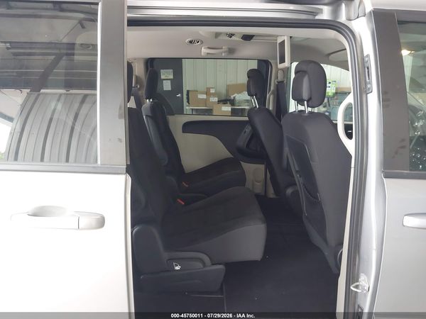 2017 DODGE GRAND CARAVAN SE — I8