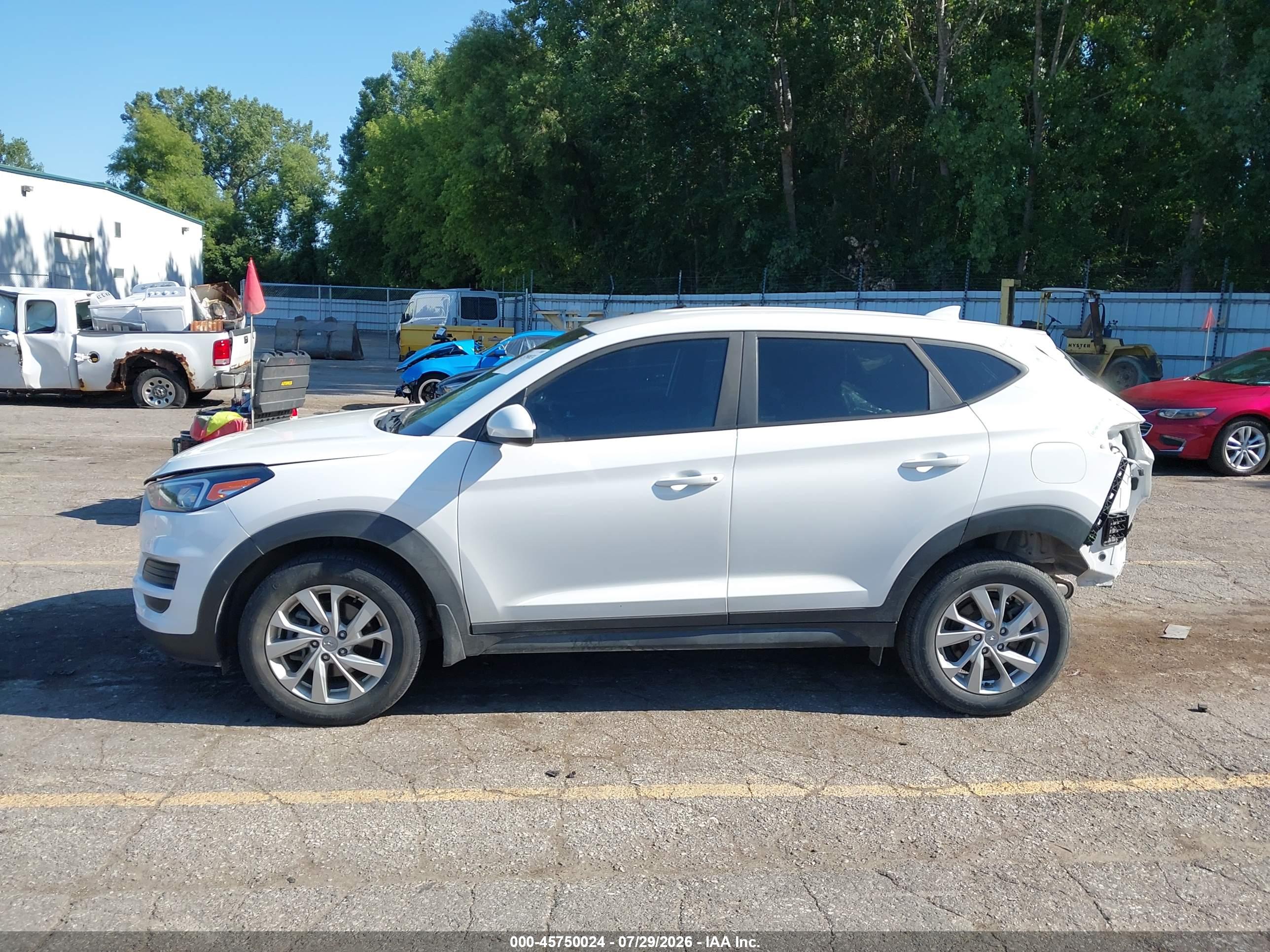 2019 HYUNDAI TUCSON SE