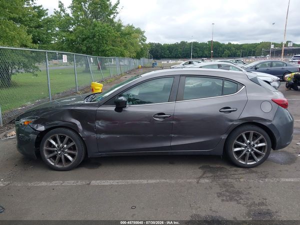 2018 MAZDA MAZDA3 GRAND TOURING