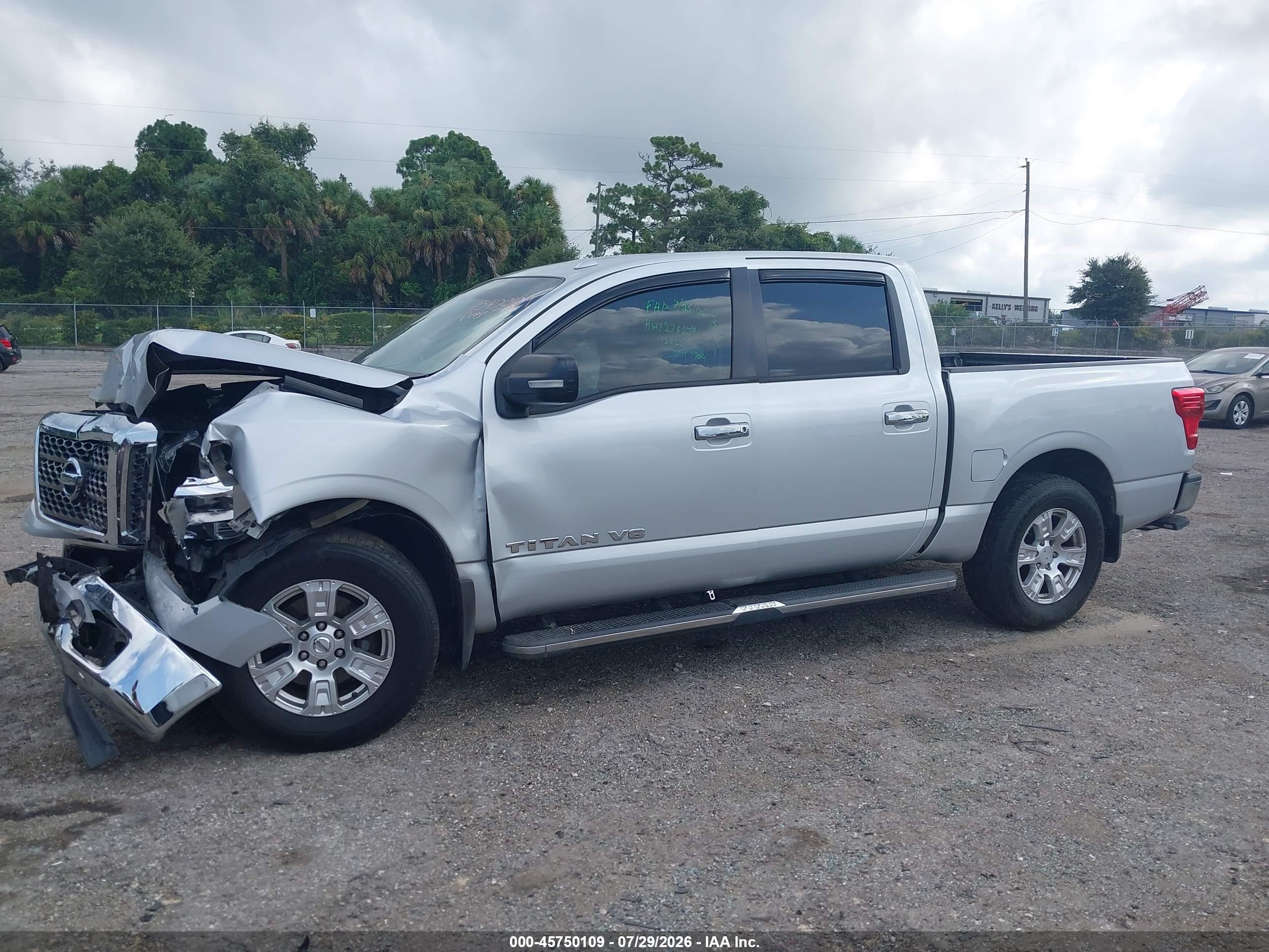 2018 NISSAN TITAN SV