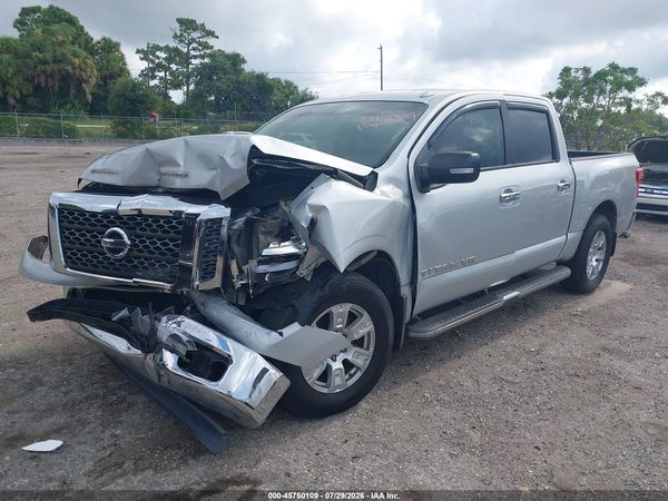 2018 NISSAN TITAN SV
