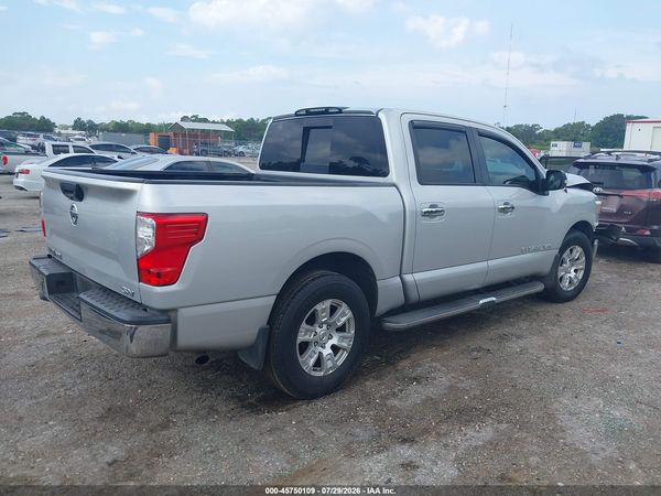 2018 NISSAN TITAN SV