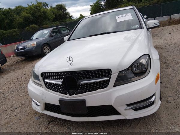 2013 MERCEDES-BENZ C 250 SPORT