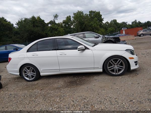 2013 MERCEDES-BENZ C 250 SPORT