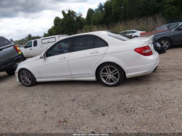 2013 MERCEDES-BENZ C 250 SPORT