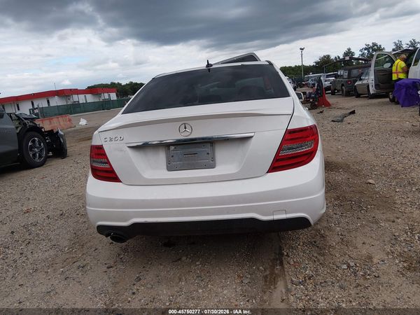 2013 MERCEDES-BENZ C 250 SPORT