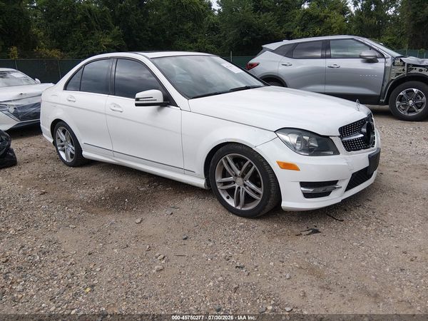 2013 MERCEDES-BENZ C 250 SPORT
