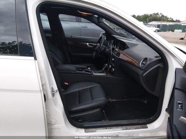 2013 MERCEDES-BENZ C 250 SPORT