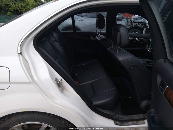 2013 MERCEDES-BENZ C 250 SPORT
