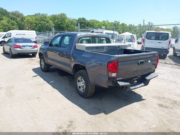 2018 TOYOTA TACOMA SR