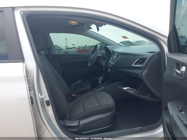2022 HYUNDAI ACCENT SE