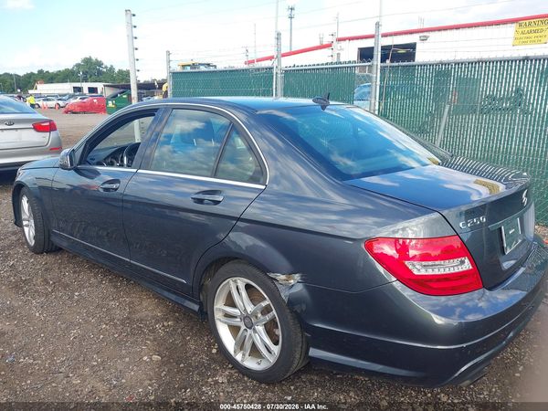 2014 MERCEDES-BENZ C 250 SPORT