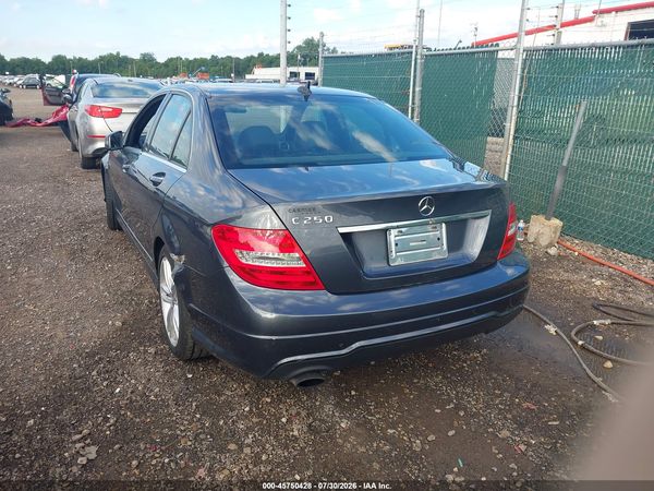 2014 MERCEDES-BENZ C 250 SPORT